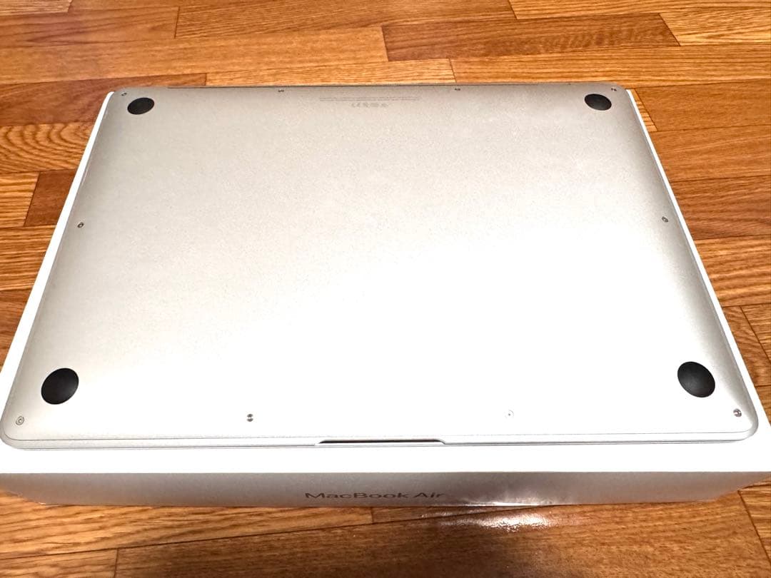 Q*Q様 MacBook Air シルバー m1 8c 8gpu 16MB 51