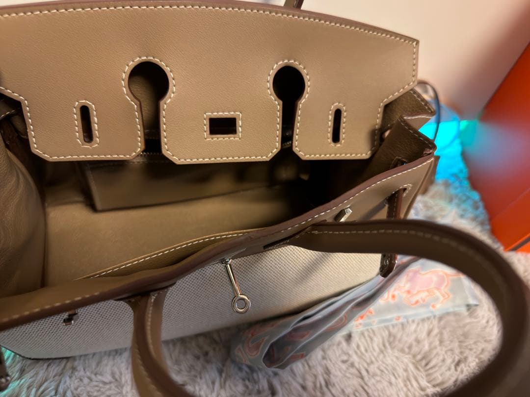 ベージュ レザー キャンバス ハンドバッグ 付属品あり 高品質