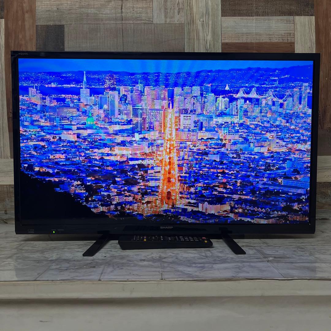 LAさん専用全国送料込シャープ32型液晶テレビWチューナー 色鮮やかなクリアな