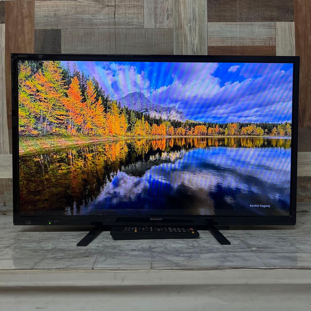 LAさん専用全国送料込シャープ32型液晶テレビWチューナー 色鮮やかなクリアな