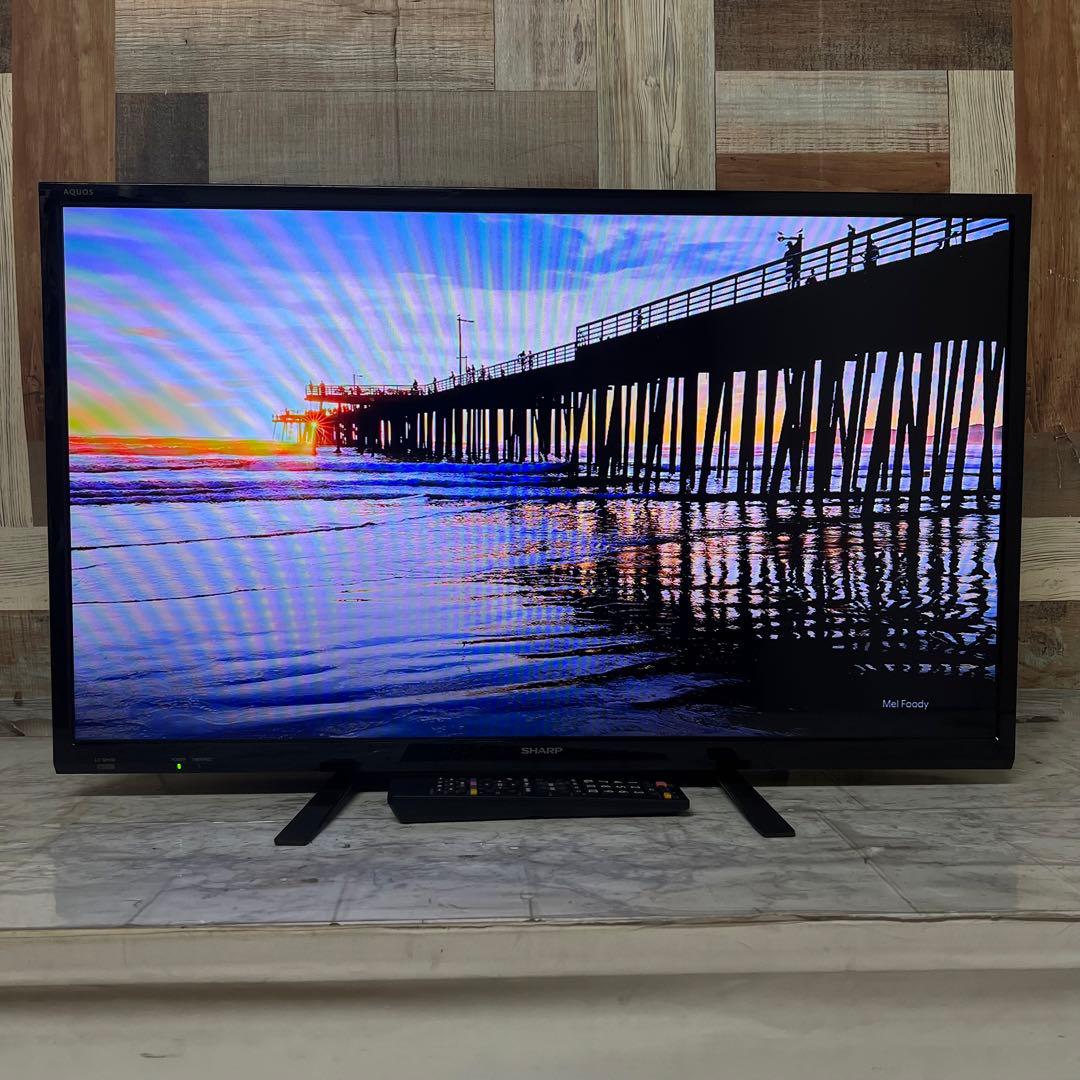 LAさん専用全国送料込シャープ32型液晶テレビWチューナー 色鮮やかなクリアな