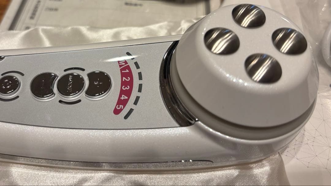 ⭐︎メーカー⭐︎確認中セルキュア　4Tプラス　保証書つき