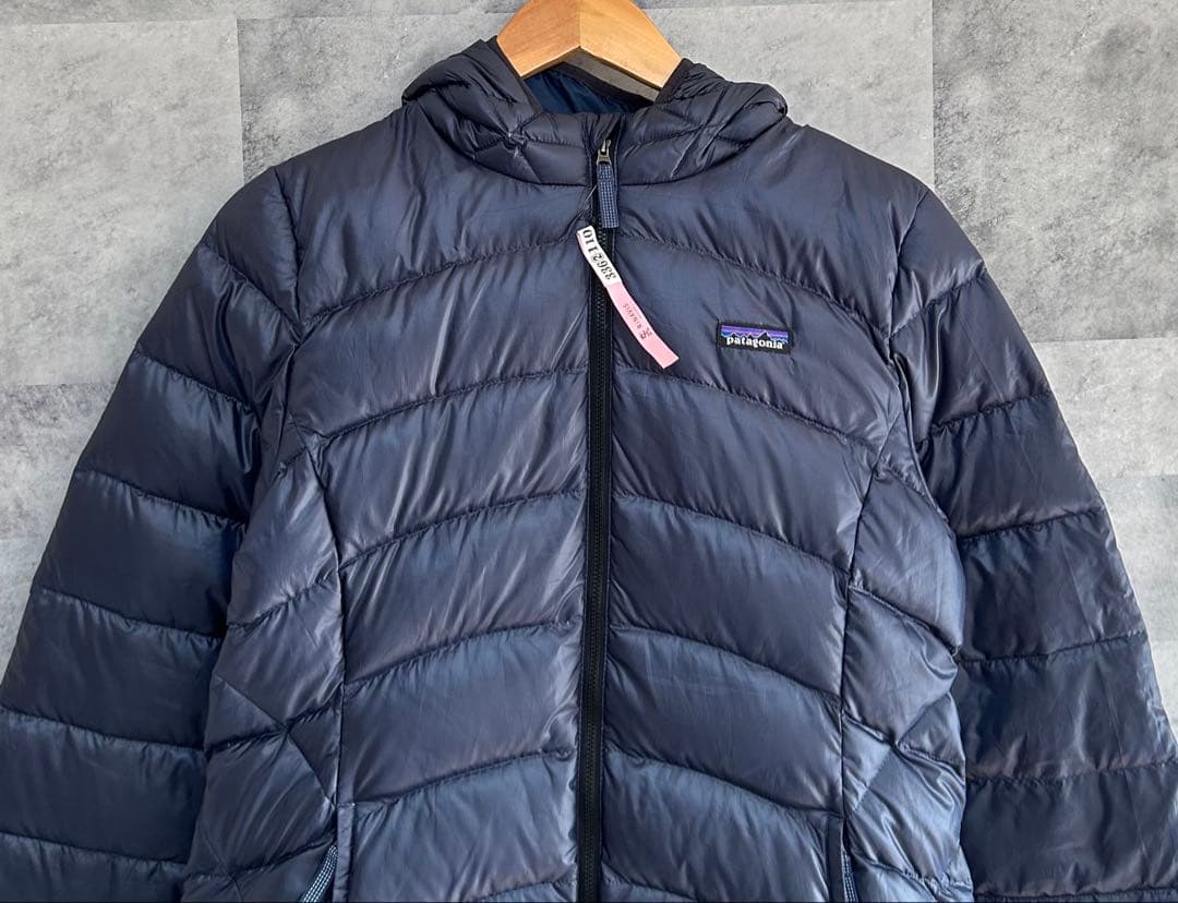 パタゴニア ダウンセーター フーディー　ネイビー ダウンXXL クリーニング済