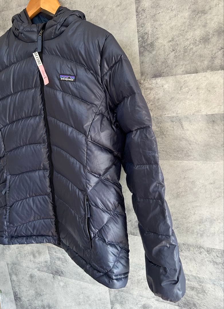 パタゴニア ダウンセーター フーディー　ネイビー ダウンXXL クリーニング済