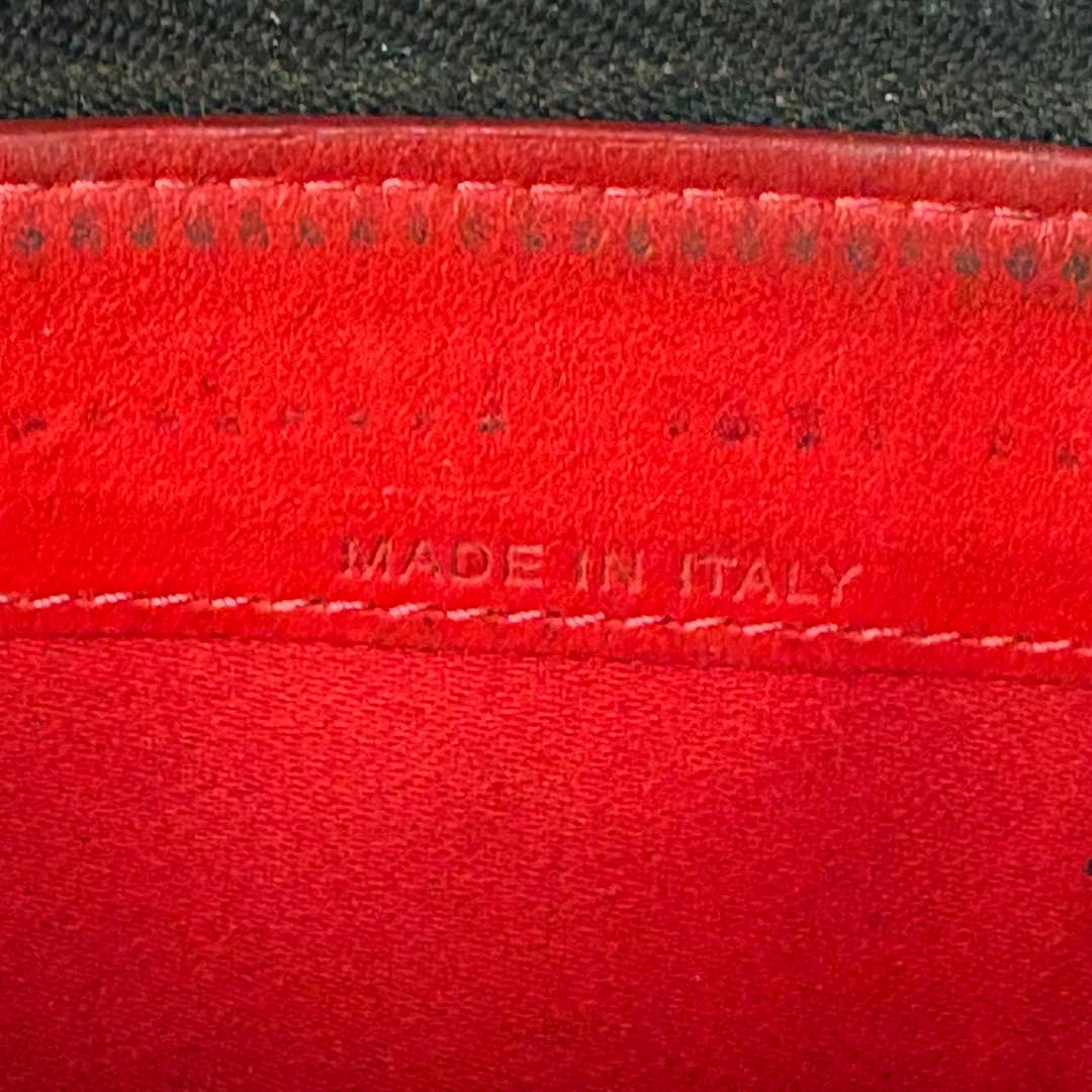 クリスチャンルブタン　長財布　ラウンドファスナー　ブラック