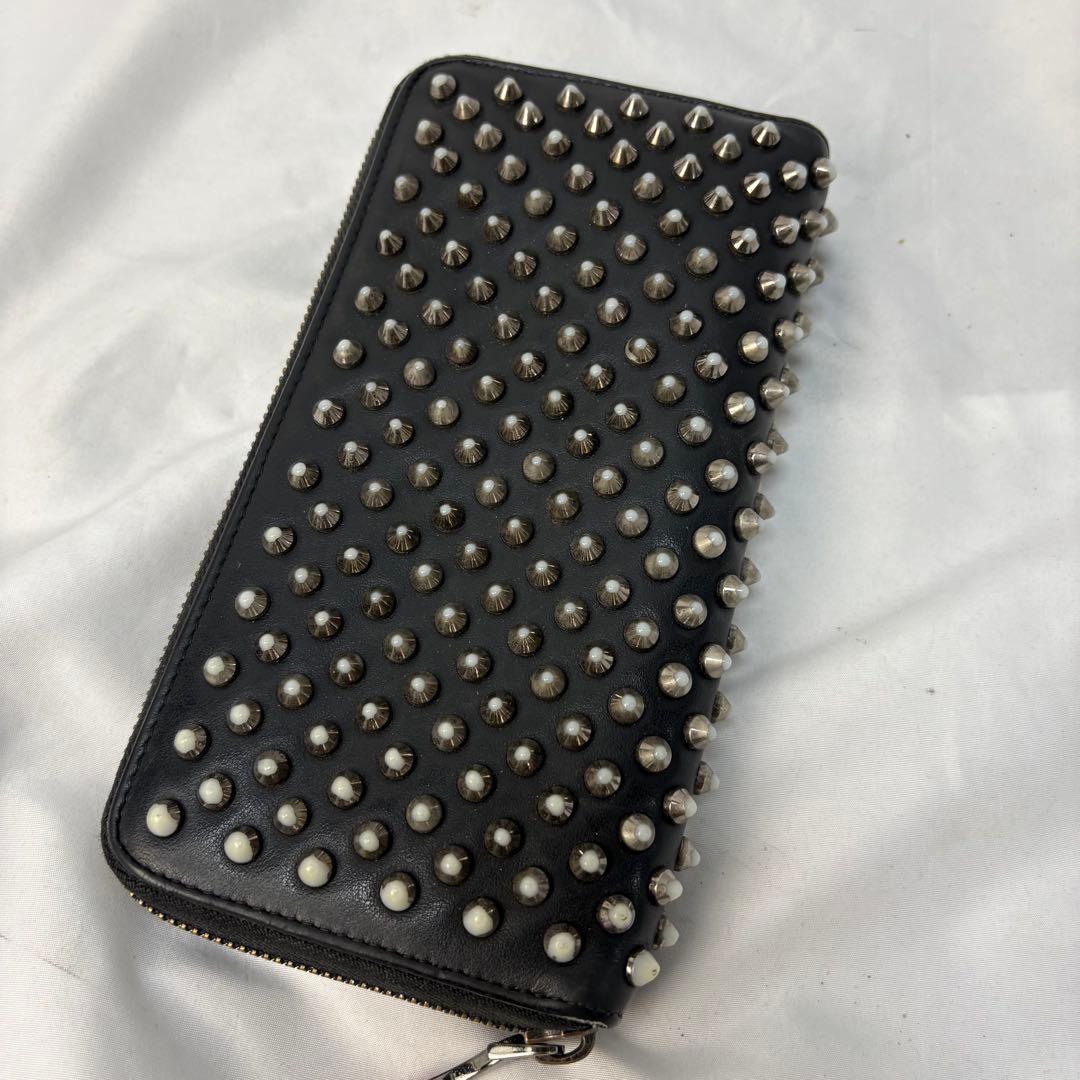 クリスチャンルブタン　長財布　ラウンドファスナー　ブラック