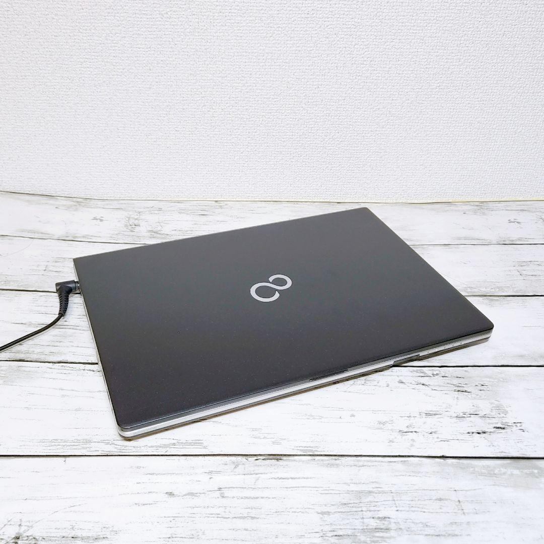 美品♡富士通 コンパクトノートパソコン メモリ12GB Corei5 高速SSD
