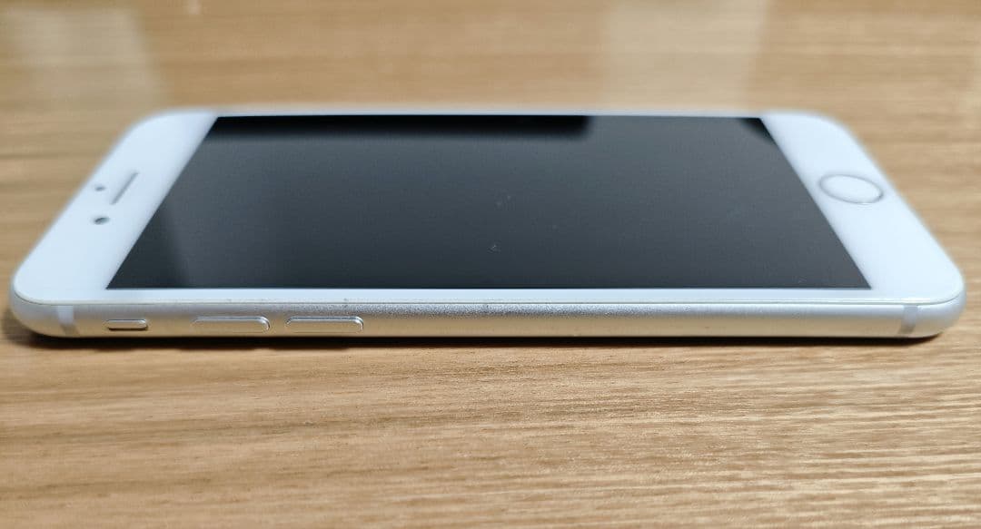 【動作確認済・状態良】Apple iPhone8 256GB シルバー 本体のみ