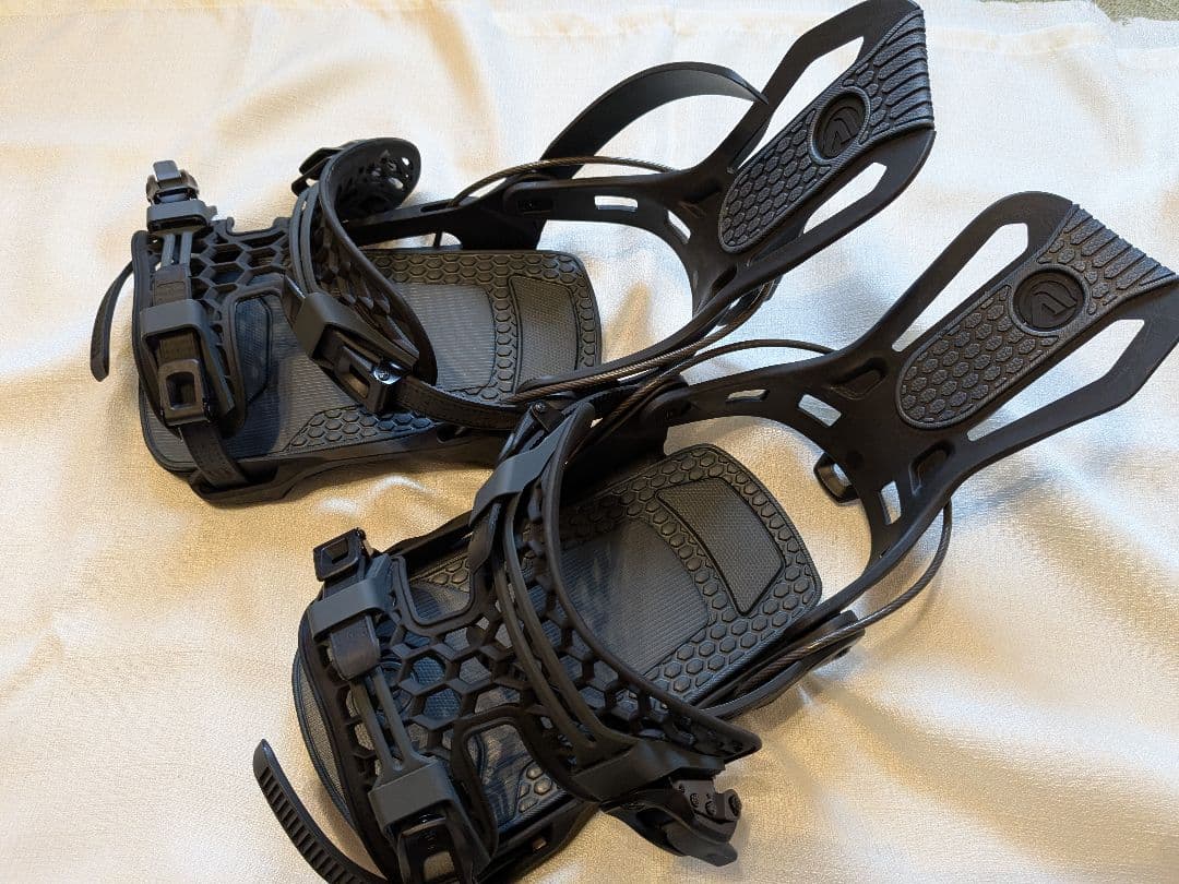 FLOW FENIX XL スノーボードビンディング