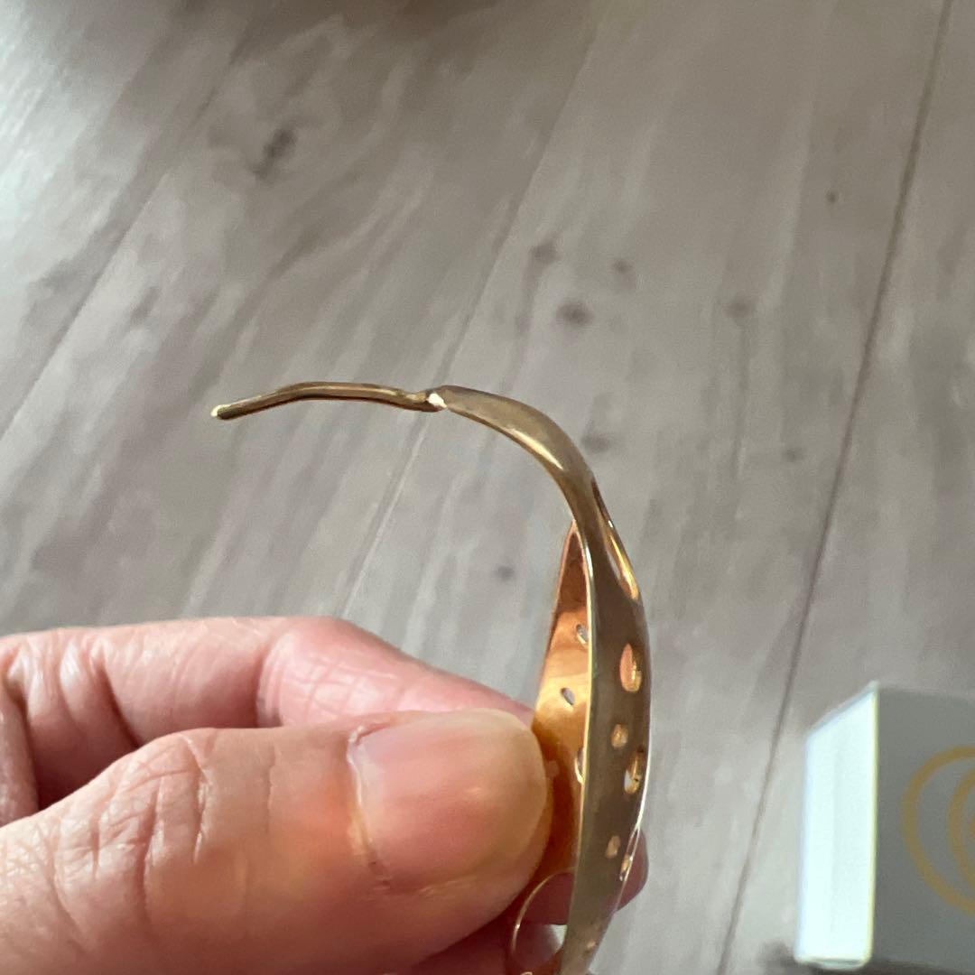 シャルロットシェネ　片耳ピアス