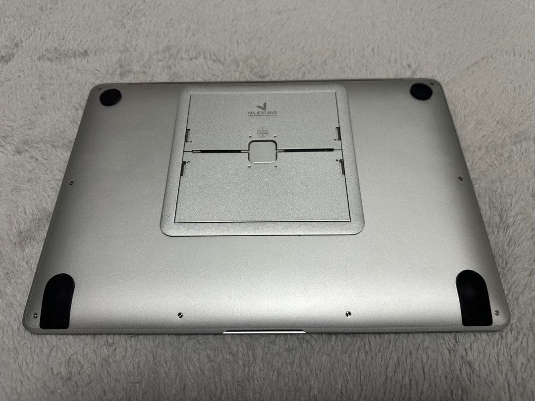 MacBook本体 MacBook Air (M1, 2020) 16GB/512GB