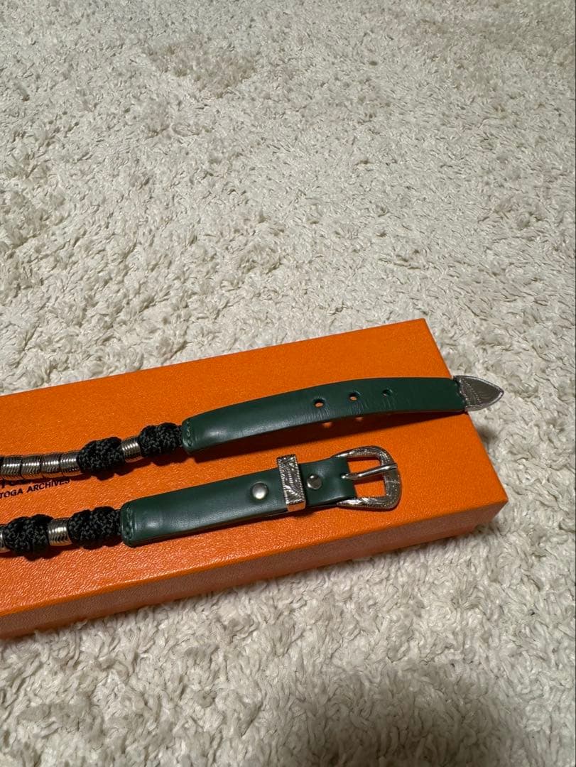 TOGA メタルビーズベルト　グリーン