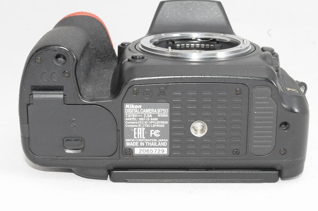 ★超美品級★ Nikon ニコン D750 カビ・クモリ無 ショット数13515