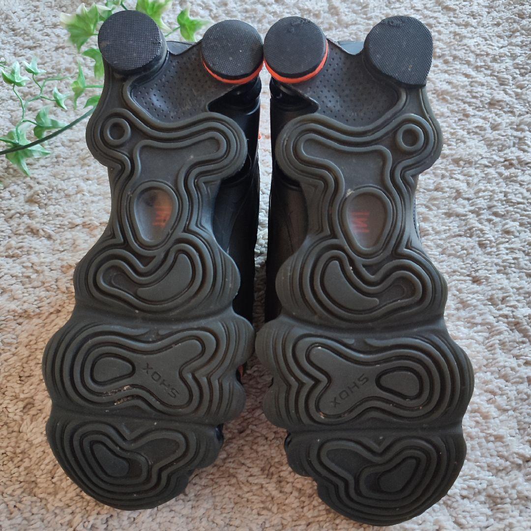 美品ナイキ ショックス ノヴァ 27cm CK2085-001ブラック×オレンジ