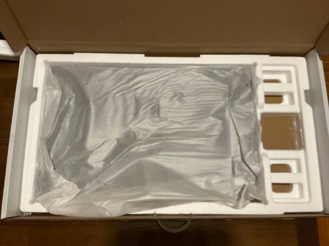 INNOCN 32インチ4K有機ELモニター 32Q1U