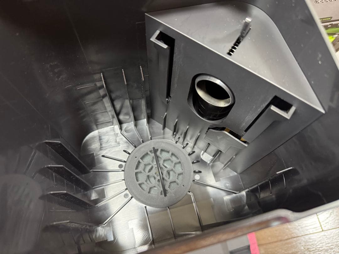 【中古良品】ルンバ i7+ クリーンベース付きのモデル