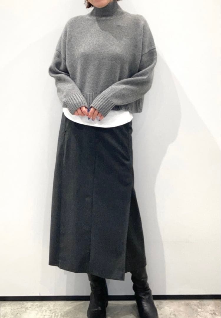 Theory 2025AW グレー タートルネック セーター