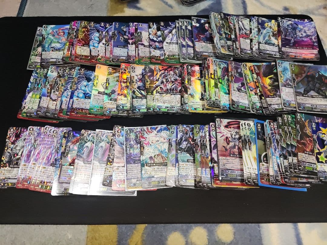 ヴァンガード　引退品　ホイル1000枚超え　sp 未開封等あり