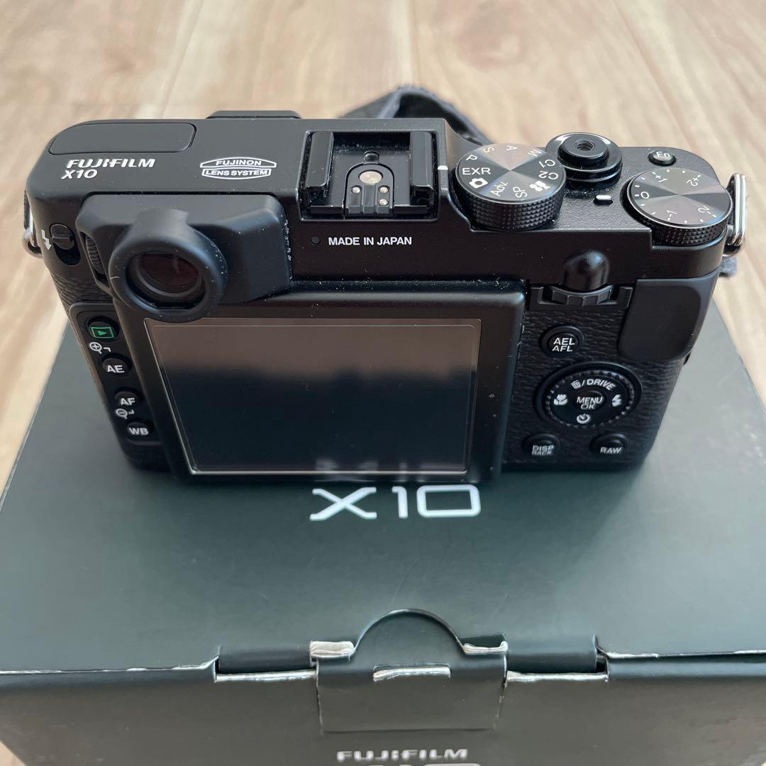 【早い者勝ち！】FUJIFILM x10 DIGTAL CAMERA