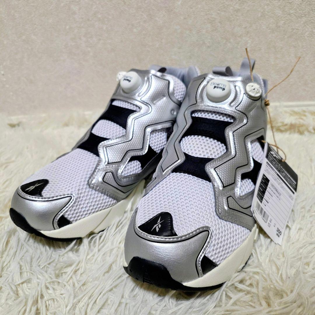 美品　ビームス別注　Reebok 　INSTAPUMP FURY Silver
