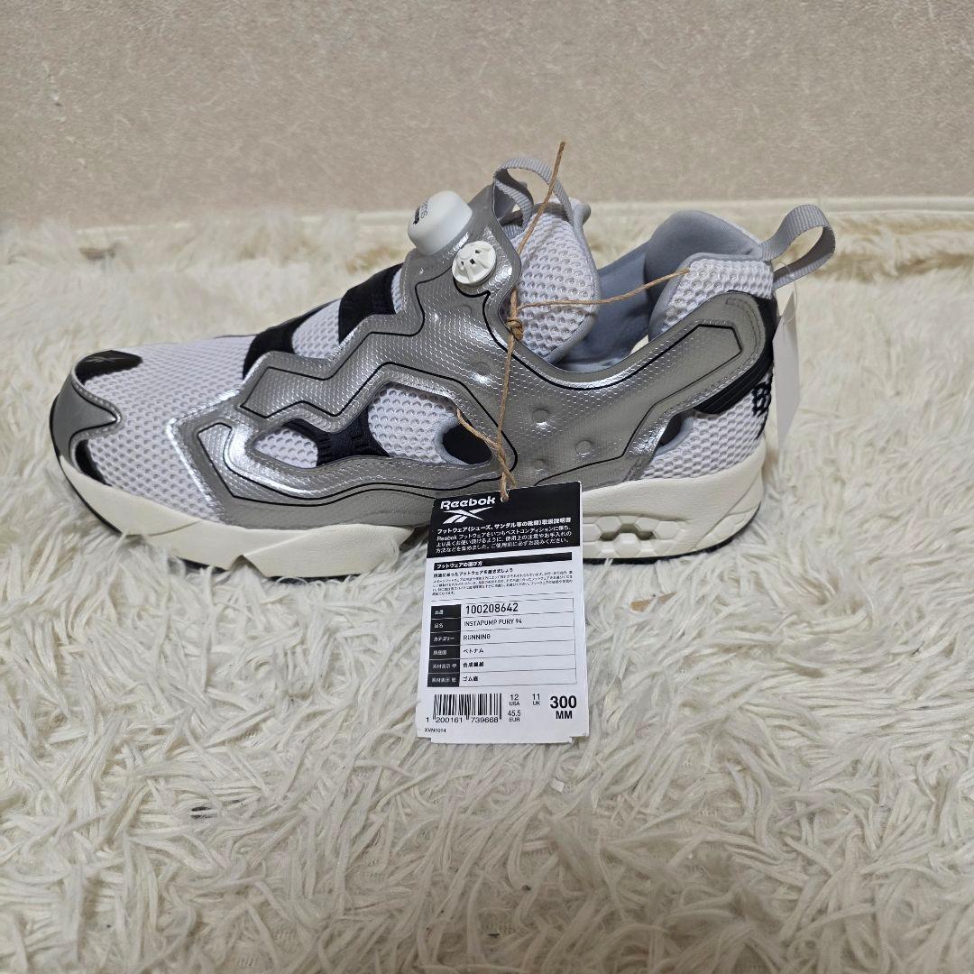 美品　ビームス別注　Reebok 　INSTAPUMP FURY Silver