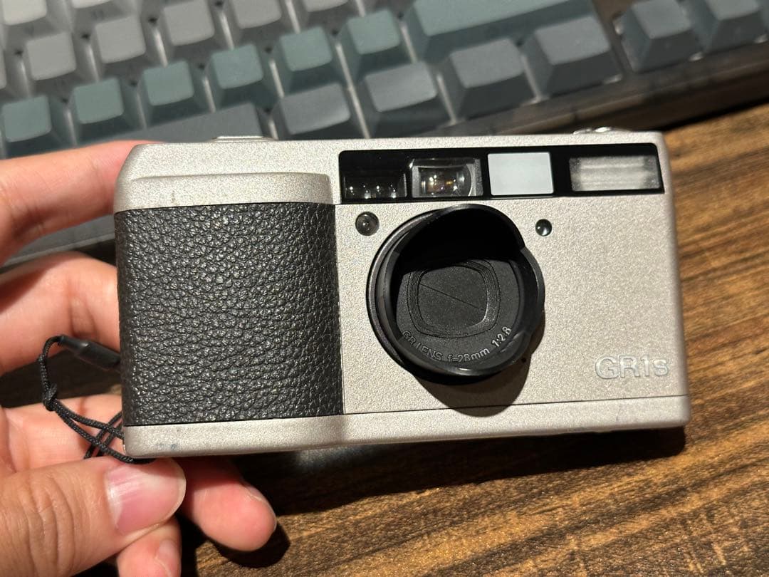 液晶正常 フードあり 完動 リコー　RICOH GR1S