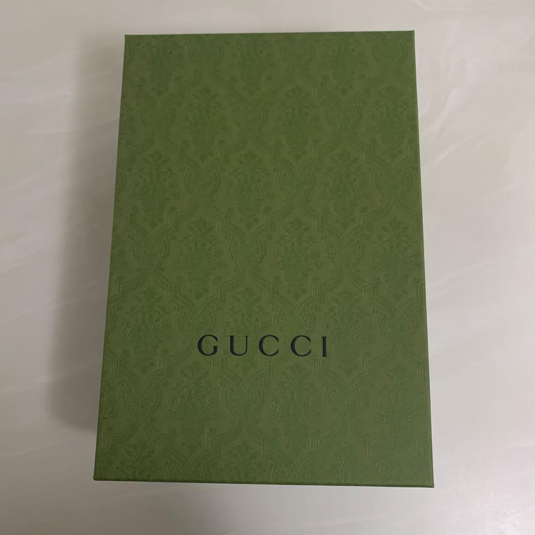 GUCCIバーガンディ 革ローファー 厚底　新品