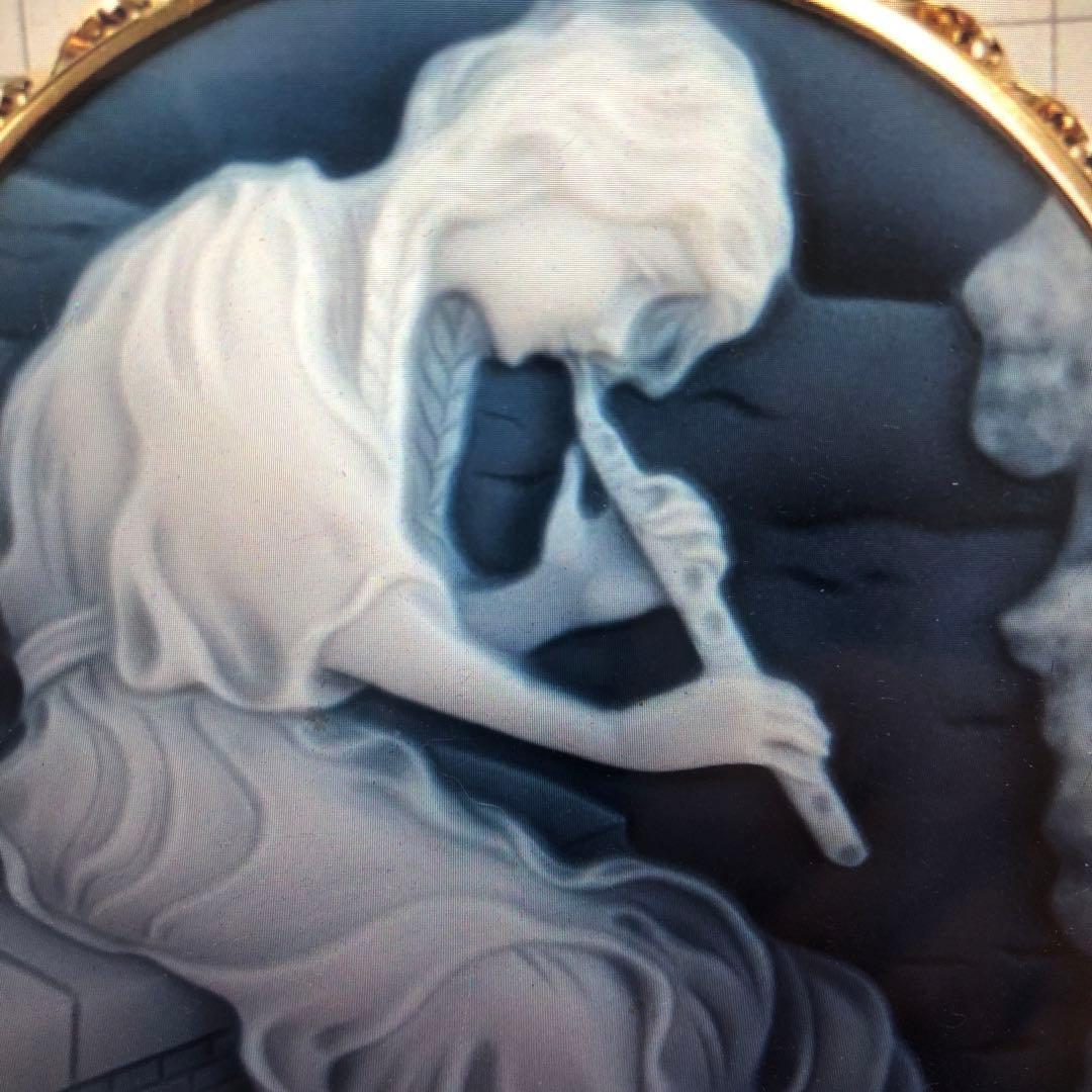 カメオ　18k ブローチ