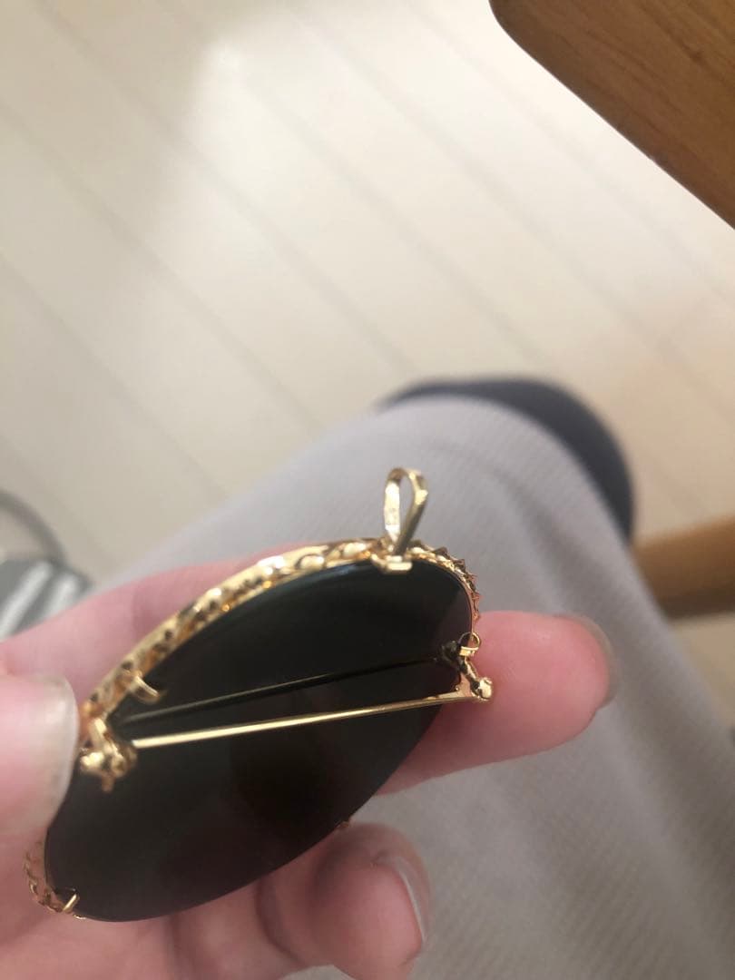 カメオ　18k ブローチ