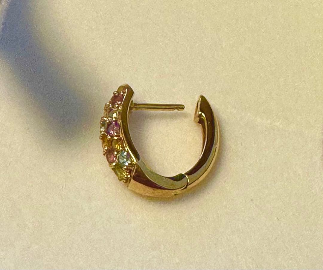 ツツミ　マルチカラーストーンパヴェピアス片耳　ツツミ