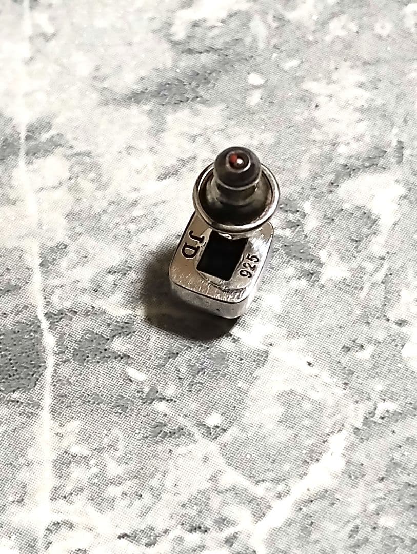 ジャスティンデイビス　BABY EMINEM ピアス(片耳用)