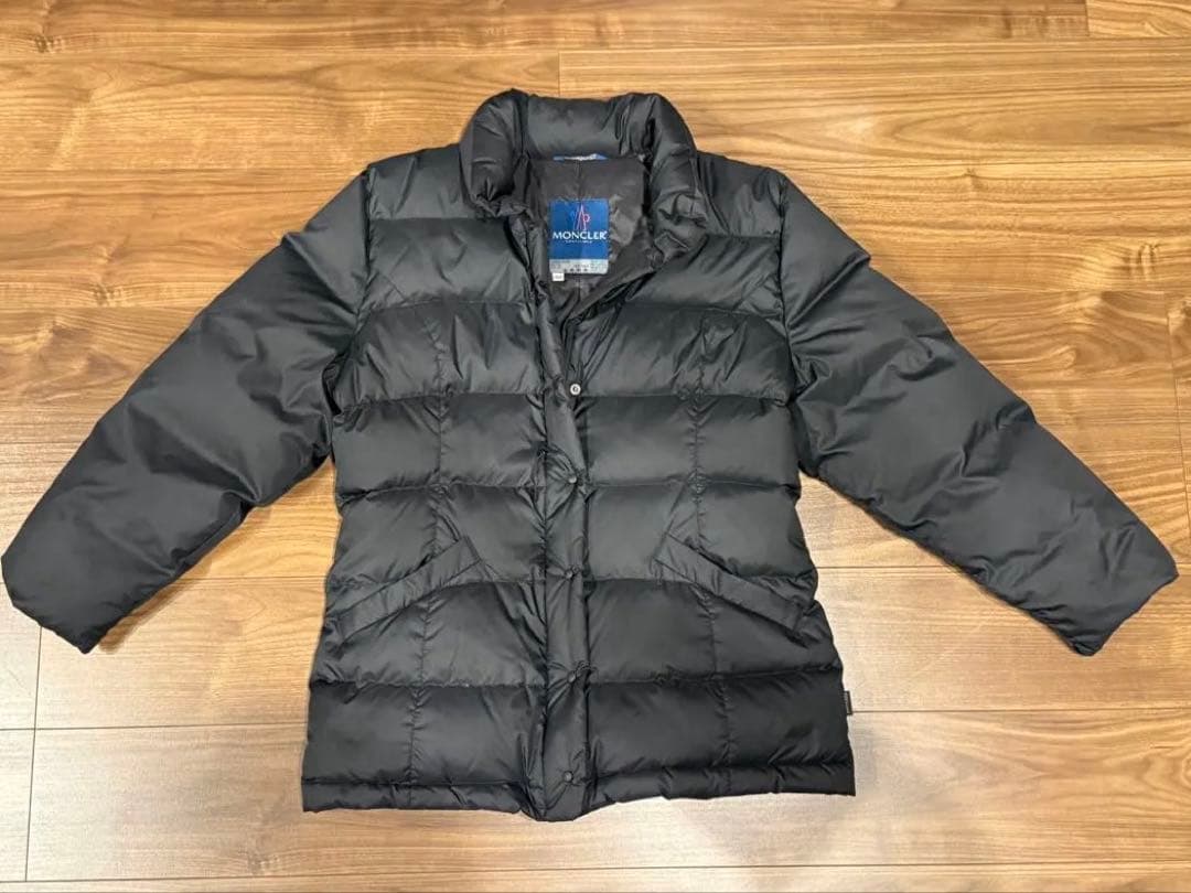 MONCLER ブラック ダウンジャケット 42 レディース