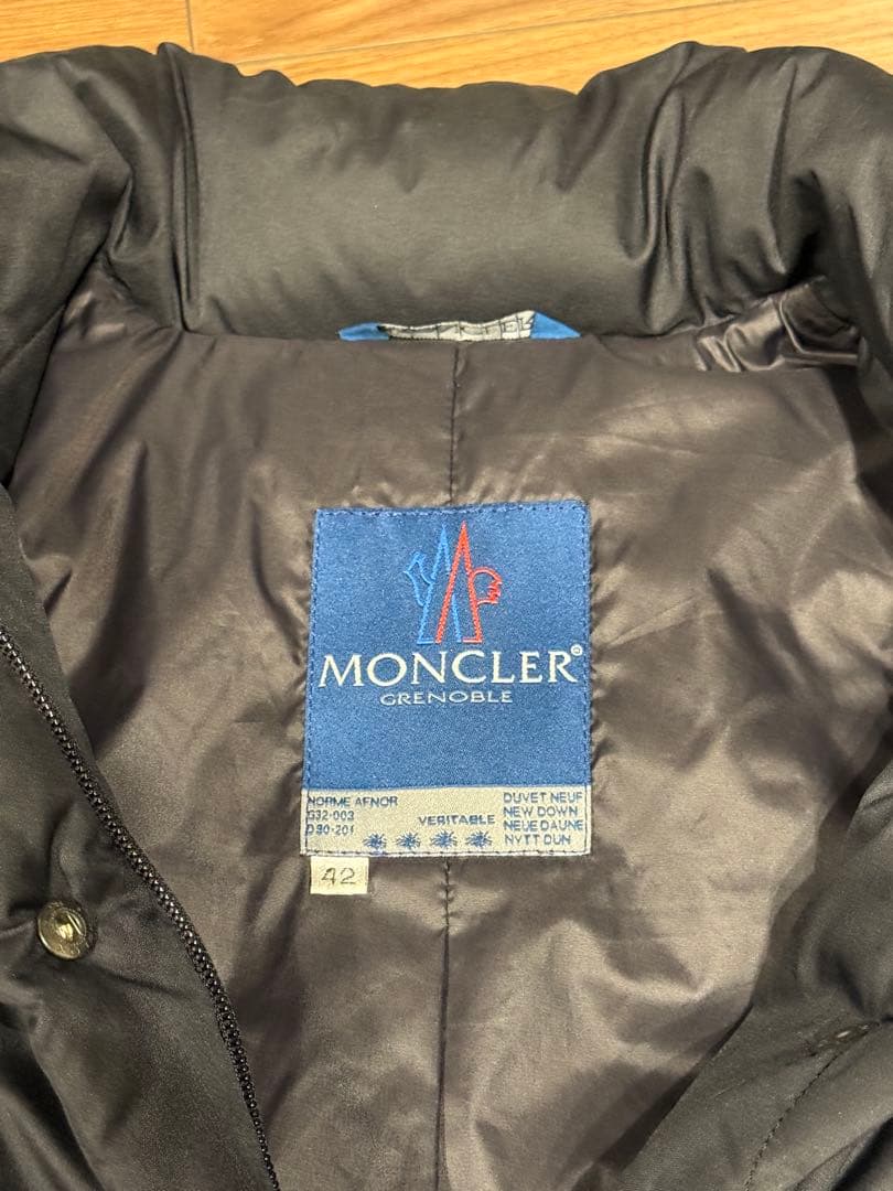 MONCLER ブラック ダウンジャケット 42 レディース