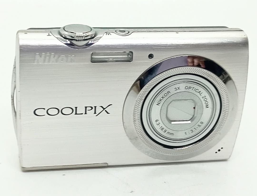Nikon COOLPIX S230 デジタルカメラ Silver 充電器付き