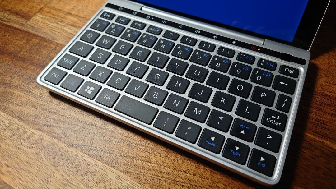 【中古美品】GPD Pocket 2 M3-7Y30/8GB/128GB