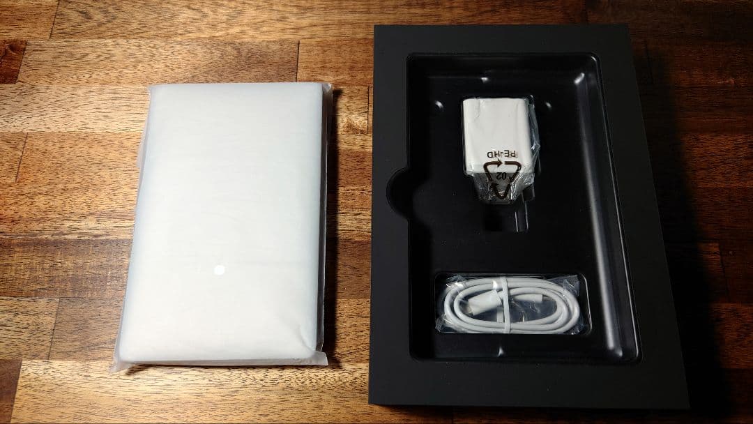 【中古美品】GPD Pocket 2 M3-7Y30/8GB/128GB