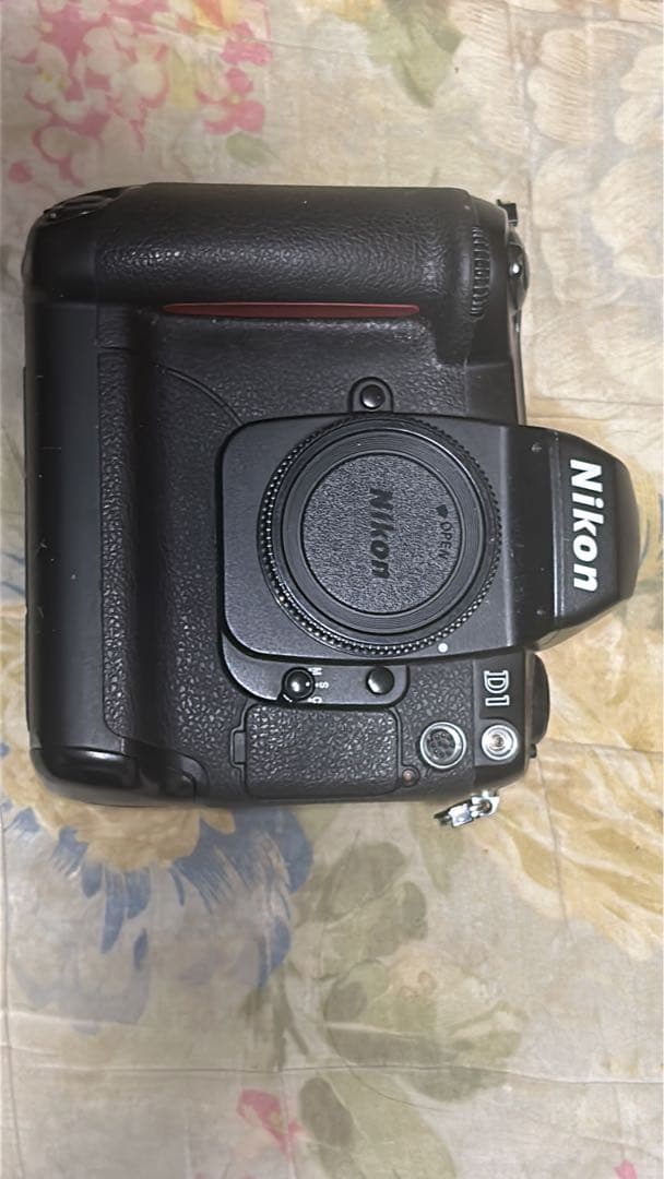 デジタルカメラ Nikon D1