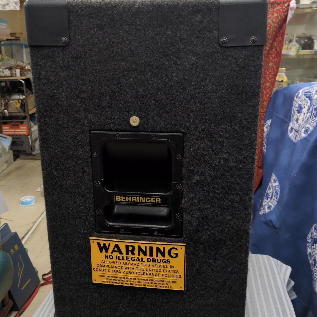 ベリンガーのスピーカー