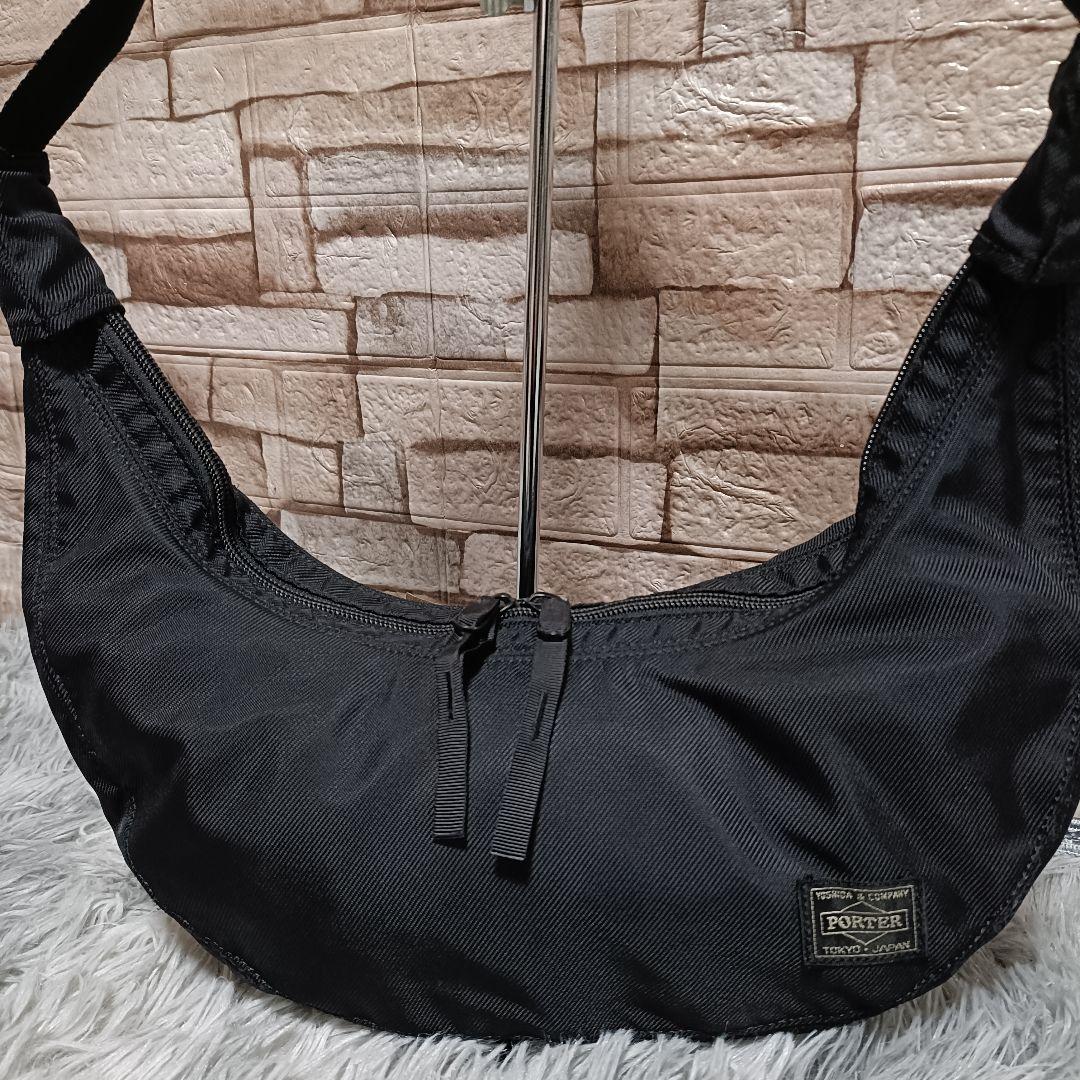 ポーター ハーフムーン ショルダーバッグ PORTER 黒 三日月