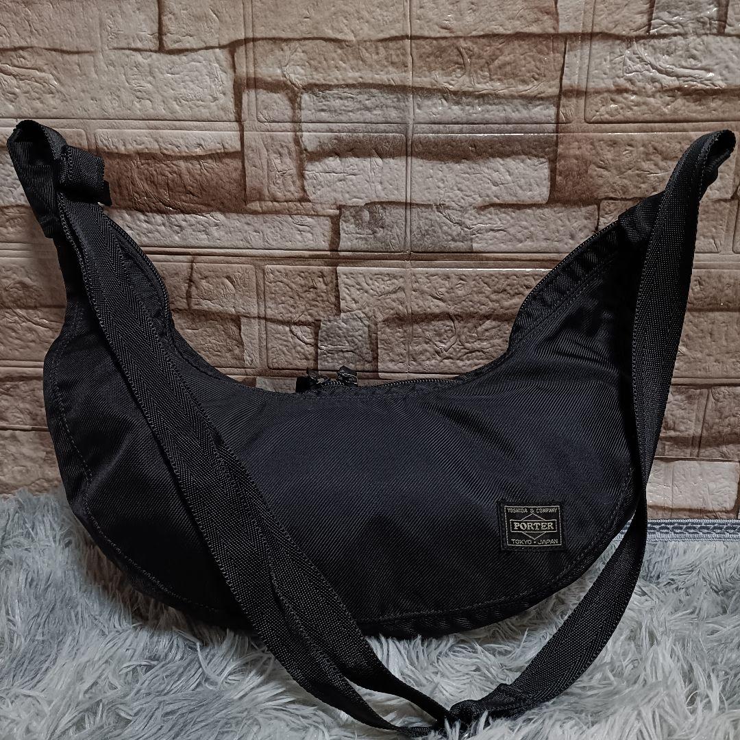 ポーター ハーフムーン ショルダーバッグ PORTER 黒 三日月