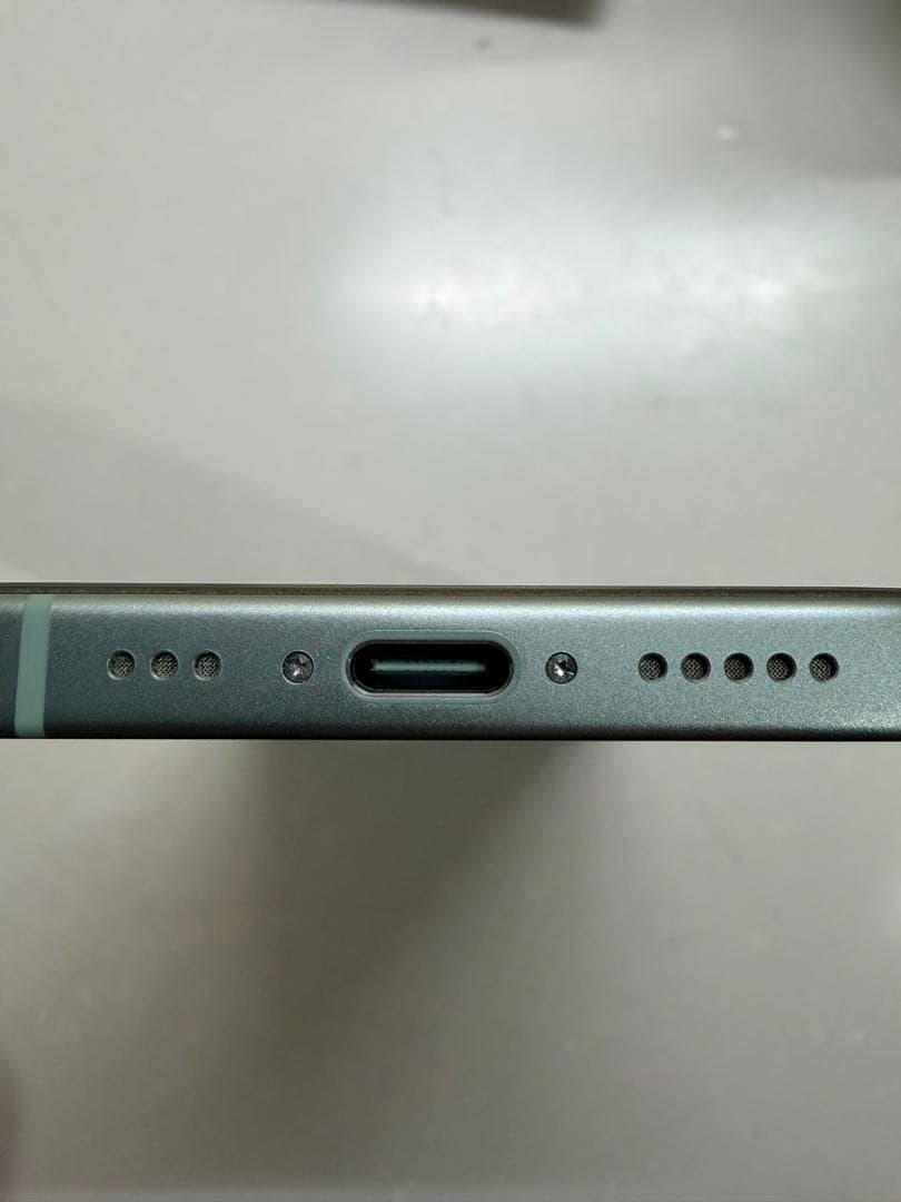 iPhone15 グリーン128GB バッテリー最大容量88%