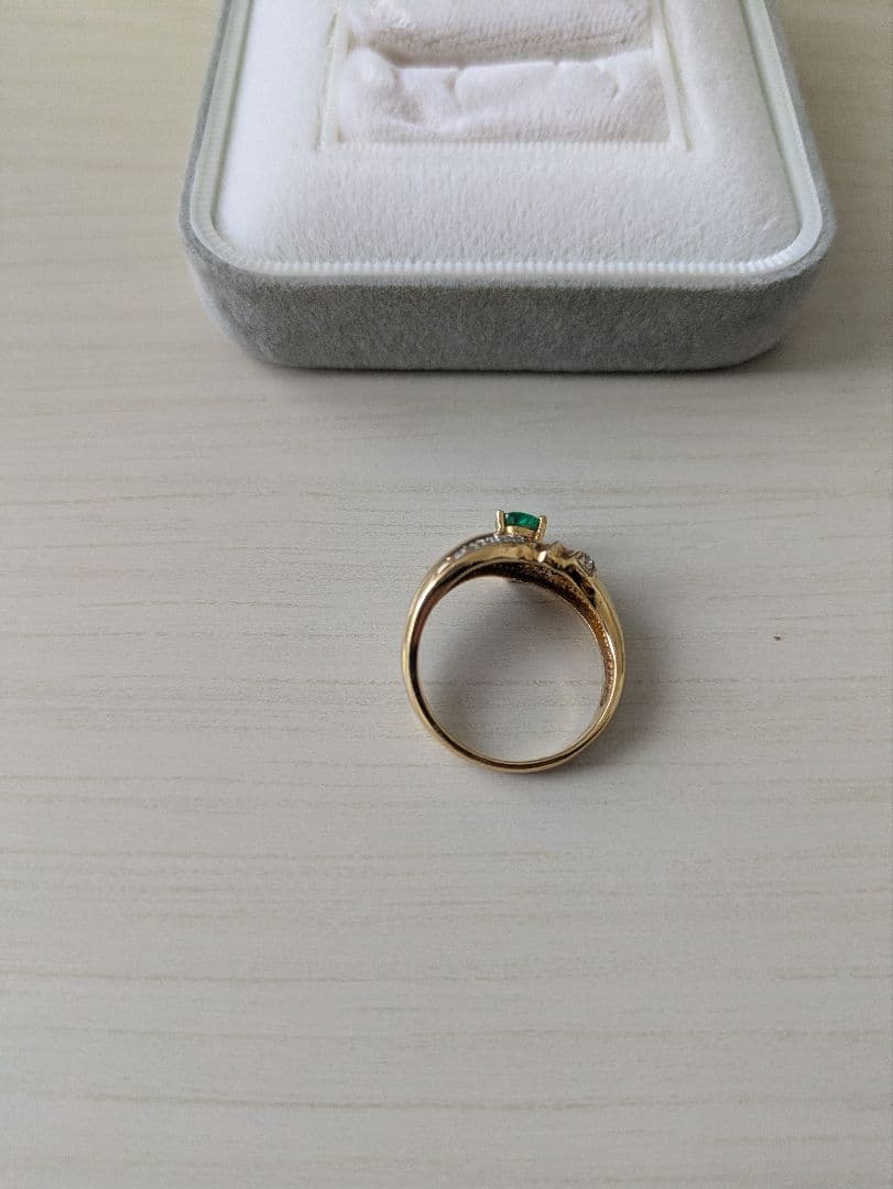 750　指輪　約4g　リング　K18　ゴールド