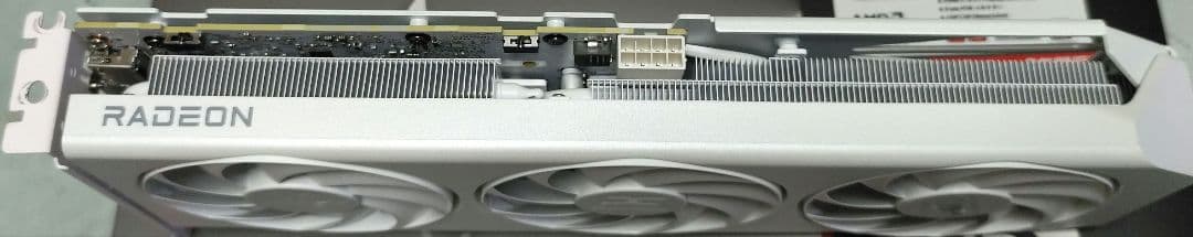 グラフィックボード・グラボ・ビデオカード PowerColor Radeon RX 9060 XT 16GB