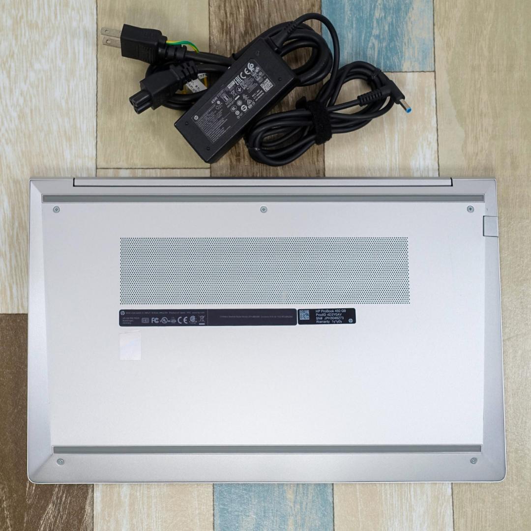 使用時間僅少で美品の東京生産✨１０コアの第１２世代コアｉ７に超高速ＳＳＤ搭載！✨