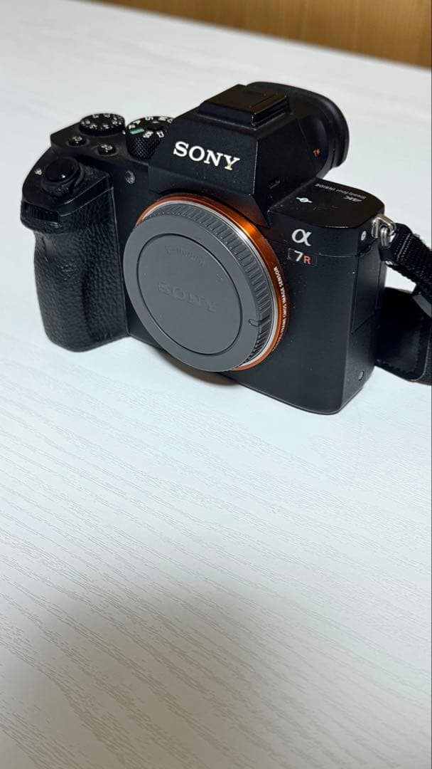 a7R2 ボディー&バッテリー×3＆SD 撮影枚数4734枚！本日限定価格！