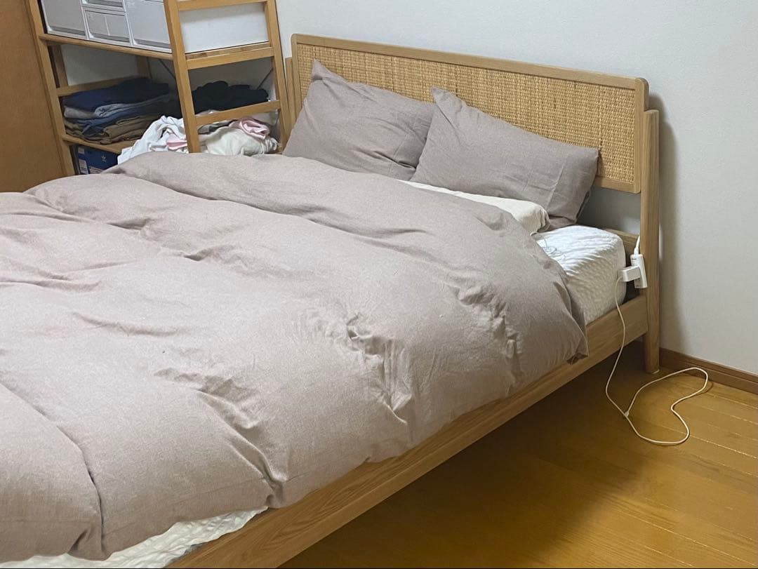 SOLKベッド ダブル 木製フレーム