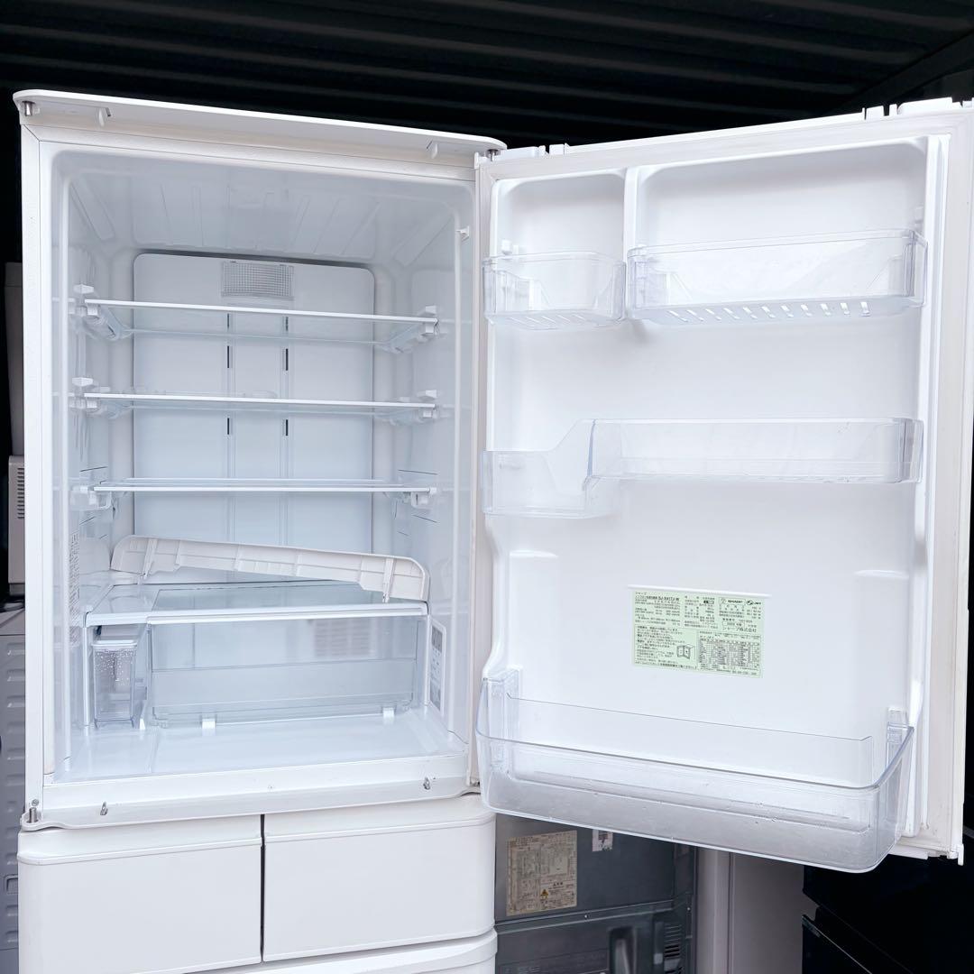 運搬取付無料！超美品マットオフホワイト純正SHARP清潔スリム冷蔵庫！完動品！