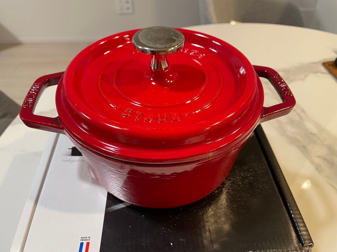 ストウブ ピコココット ラウンド 16cm チェリー