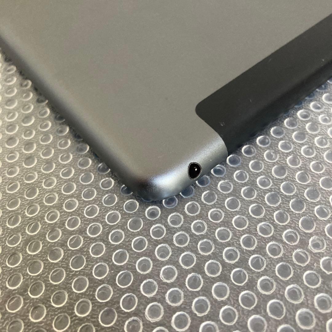 3583【早い者勝ち】iPad8 第8世代 32GB SIMフリー☆