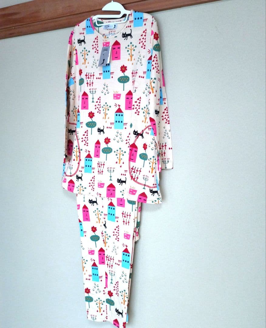 ATSUKO MATANO 猫と家柄 パジャマ